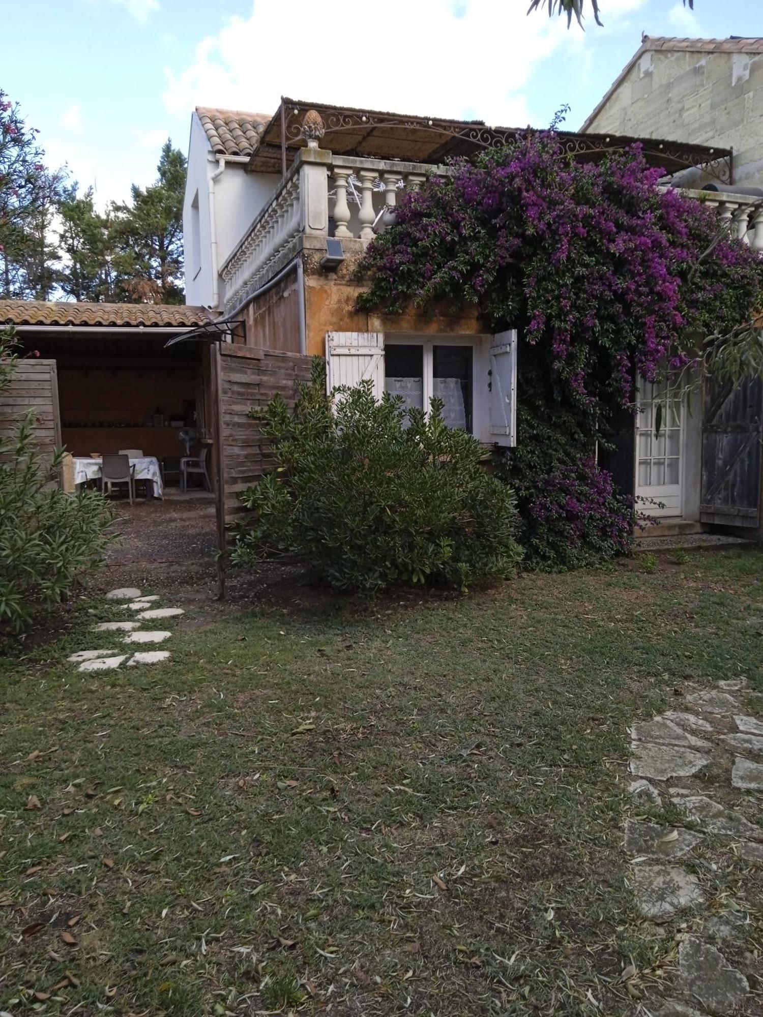 Mas Maurane - Le Bougainvillier Aux Portes D'Arles Apartment Tarascon Exterior photo